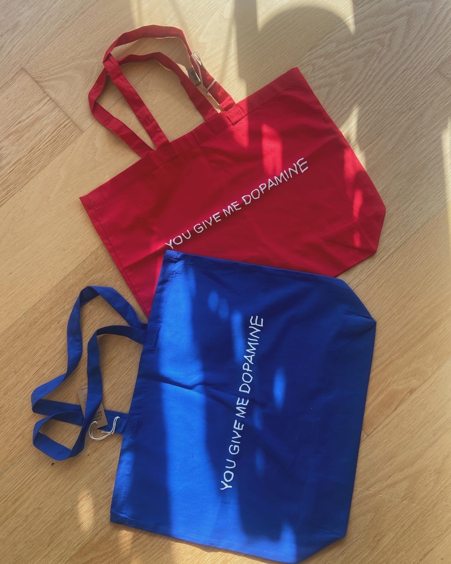 Dopamine Slogan Large organic Tote Bag in Blue