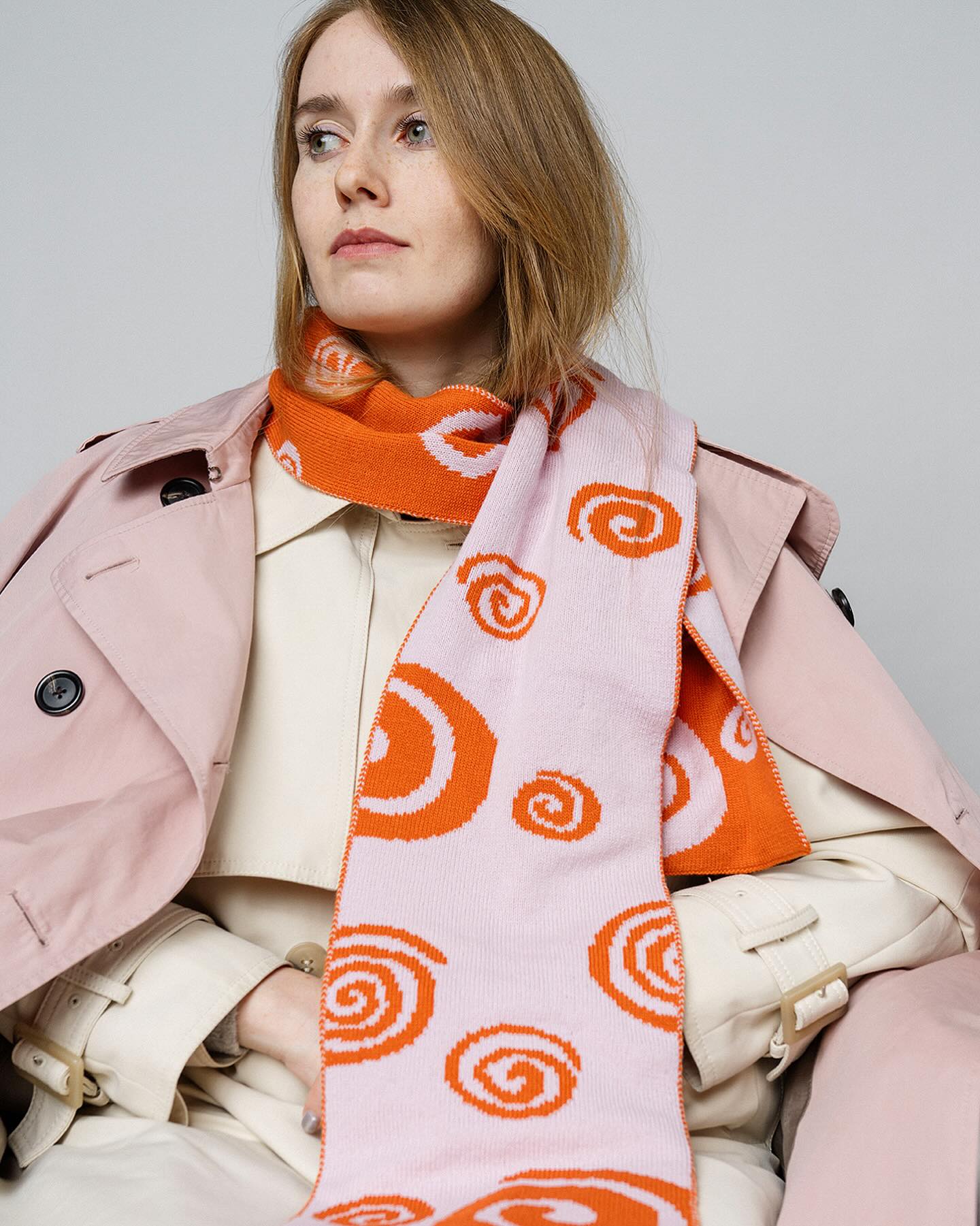 Louise Spiral Wool and Cashmere Scarf in Orange and Pink