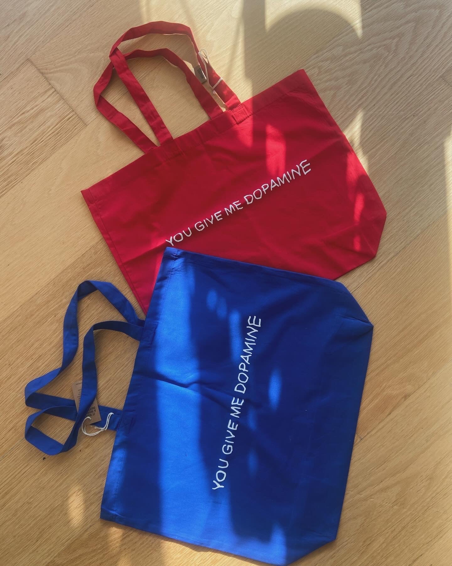 Dopamine Slogan Large organic Tote Bag in Red