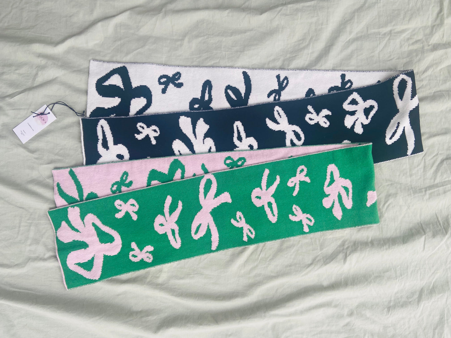 Bow Wool and Cashmere Scarf
