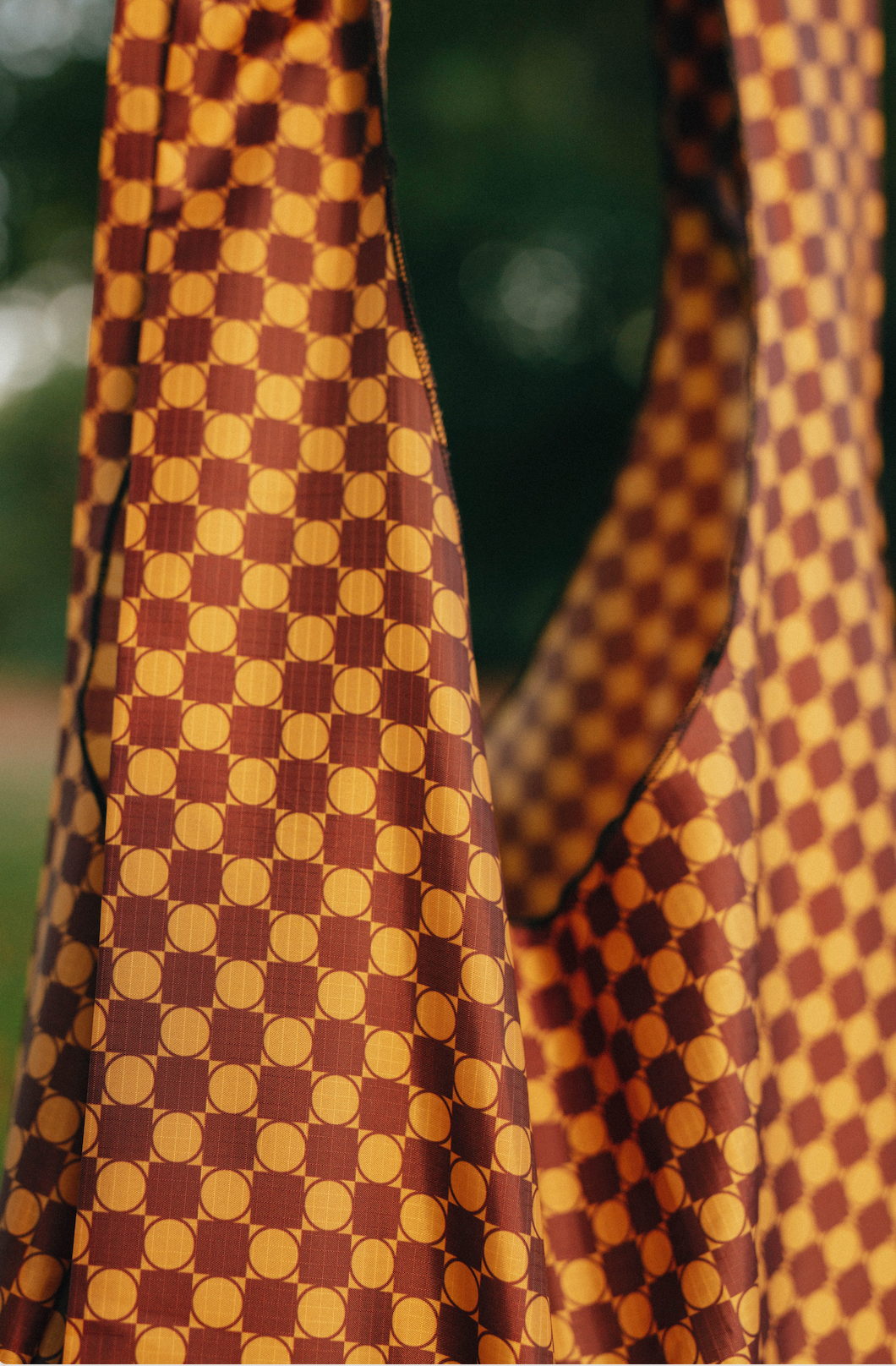 Checkered Parachute Print Shopper Bag
