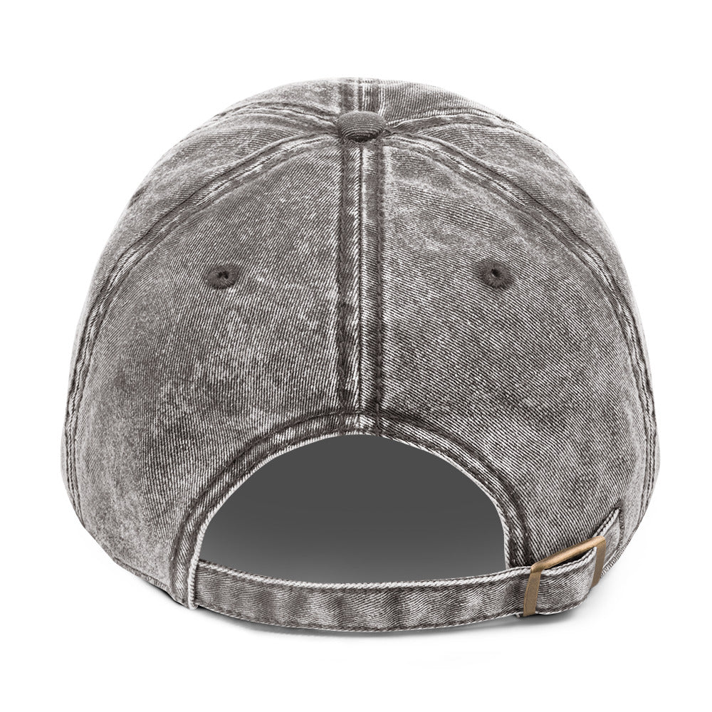 I'm Retired Embroidered Slogan Washed Cotton Cap in Light Grey