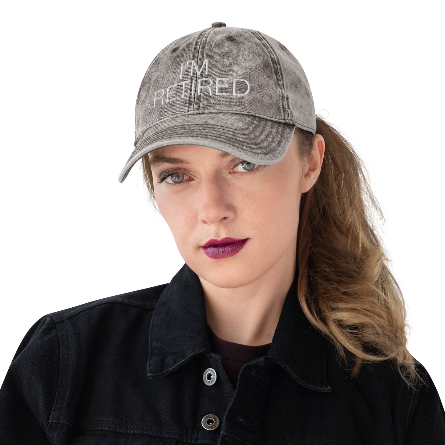 I'm Retired Embroidered Slogan Washed Cotton Cap in Light Grey