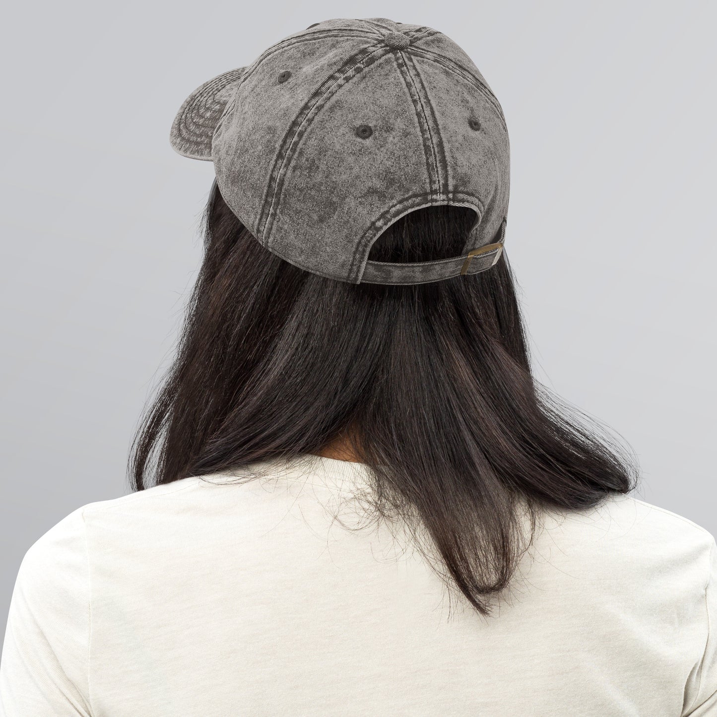 I'm Retired Embroidered Slogan Washed Cotton Cap in Light Grey