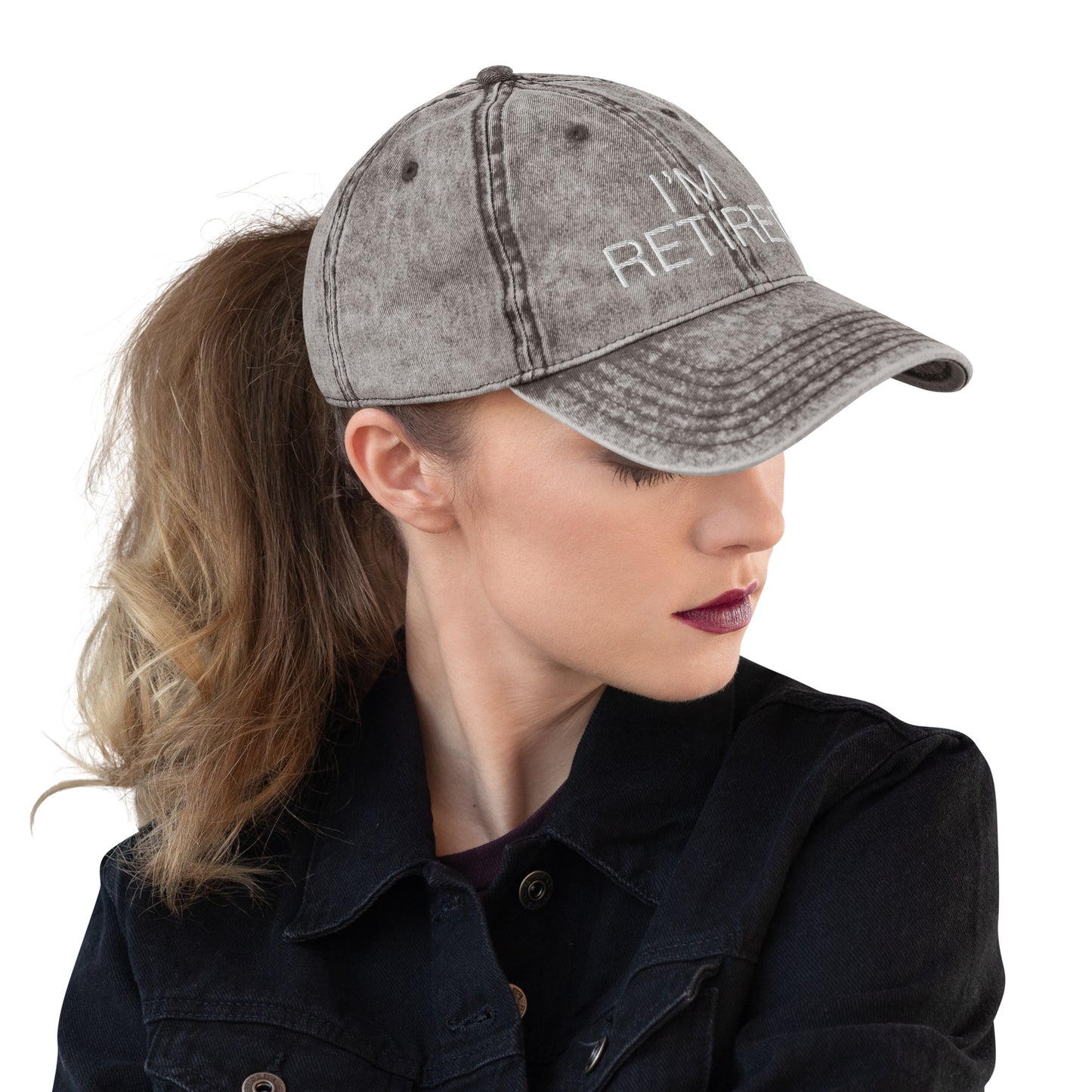 I'm Retired Embroidered Slogan Washed Cotton Cap in Light Grey