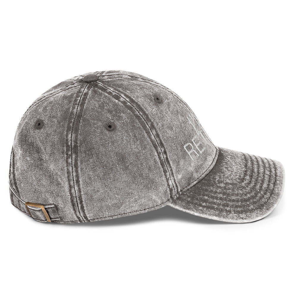 I'm Retired Embroidered Slogan Washed Cotton Cap in Light Grey
