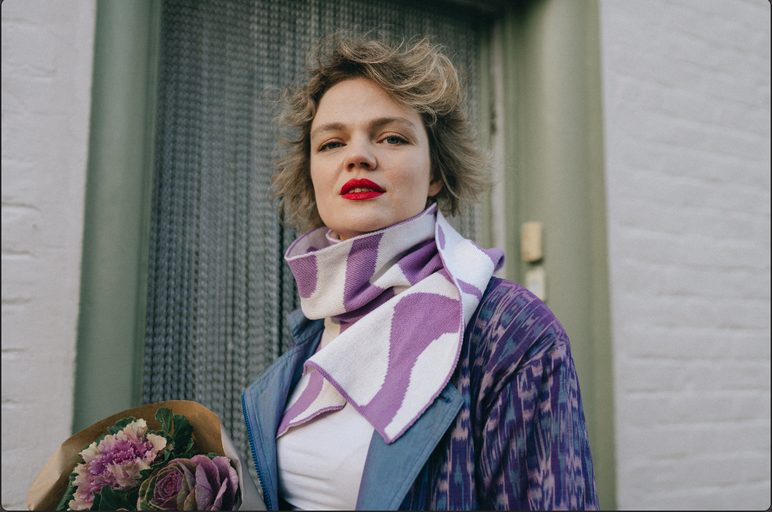 Wiggly Stripe Wool and Cashmere Scarf in Beige And Purple