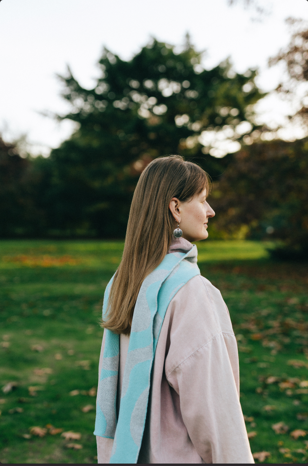 Wiggly Stripe Wool and Cashmere Scarf in Blue And Ash