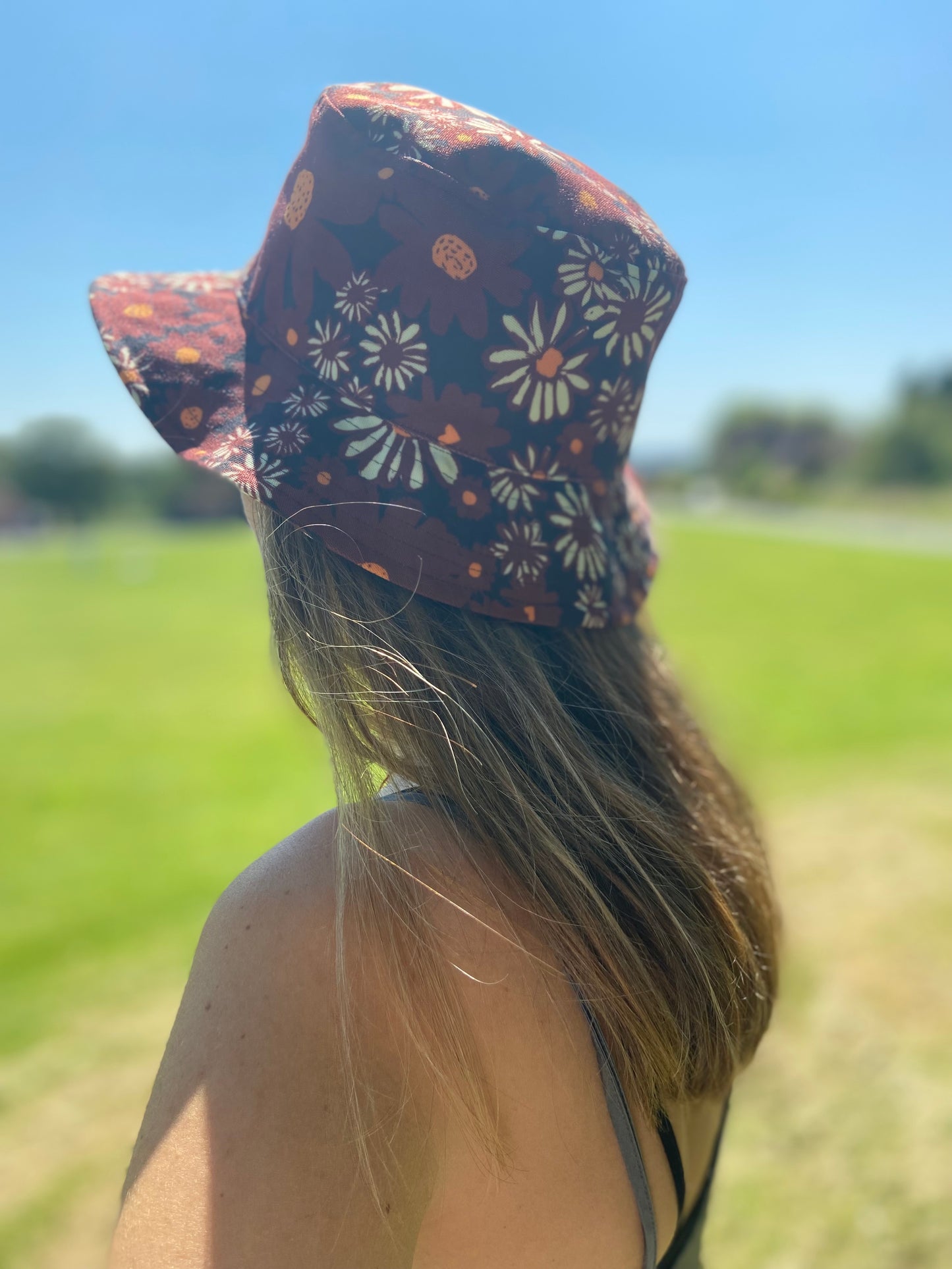 Daisy Bucket Hat in Chocolate