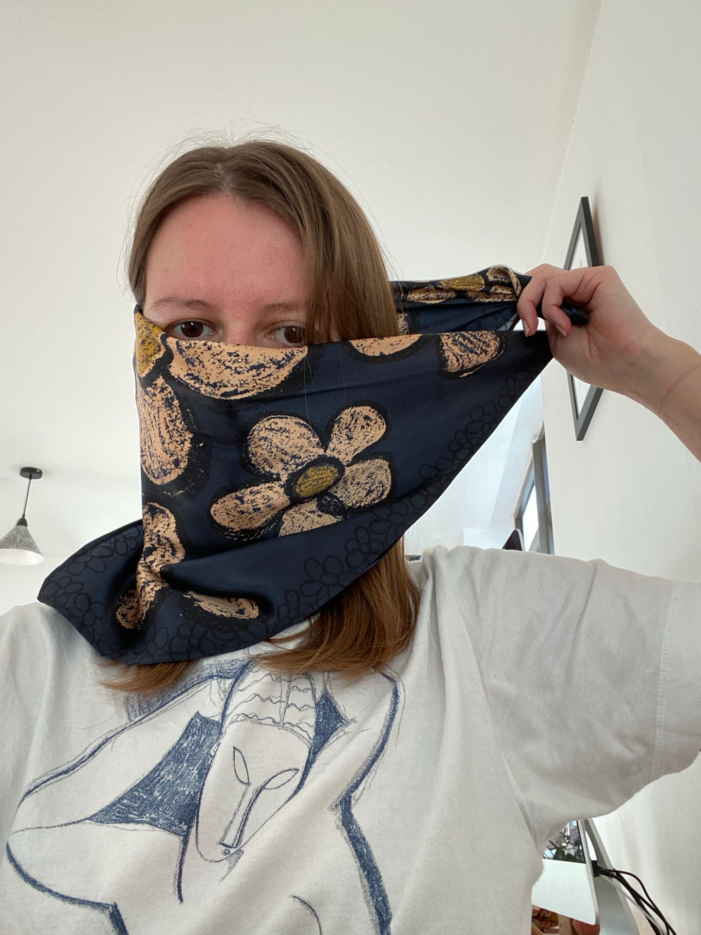 Large 70s Daisy Real Satin Silk Bandana