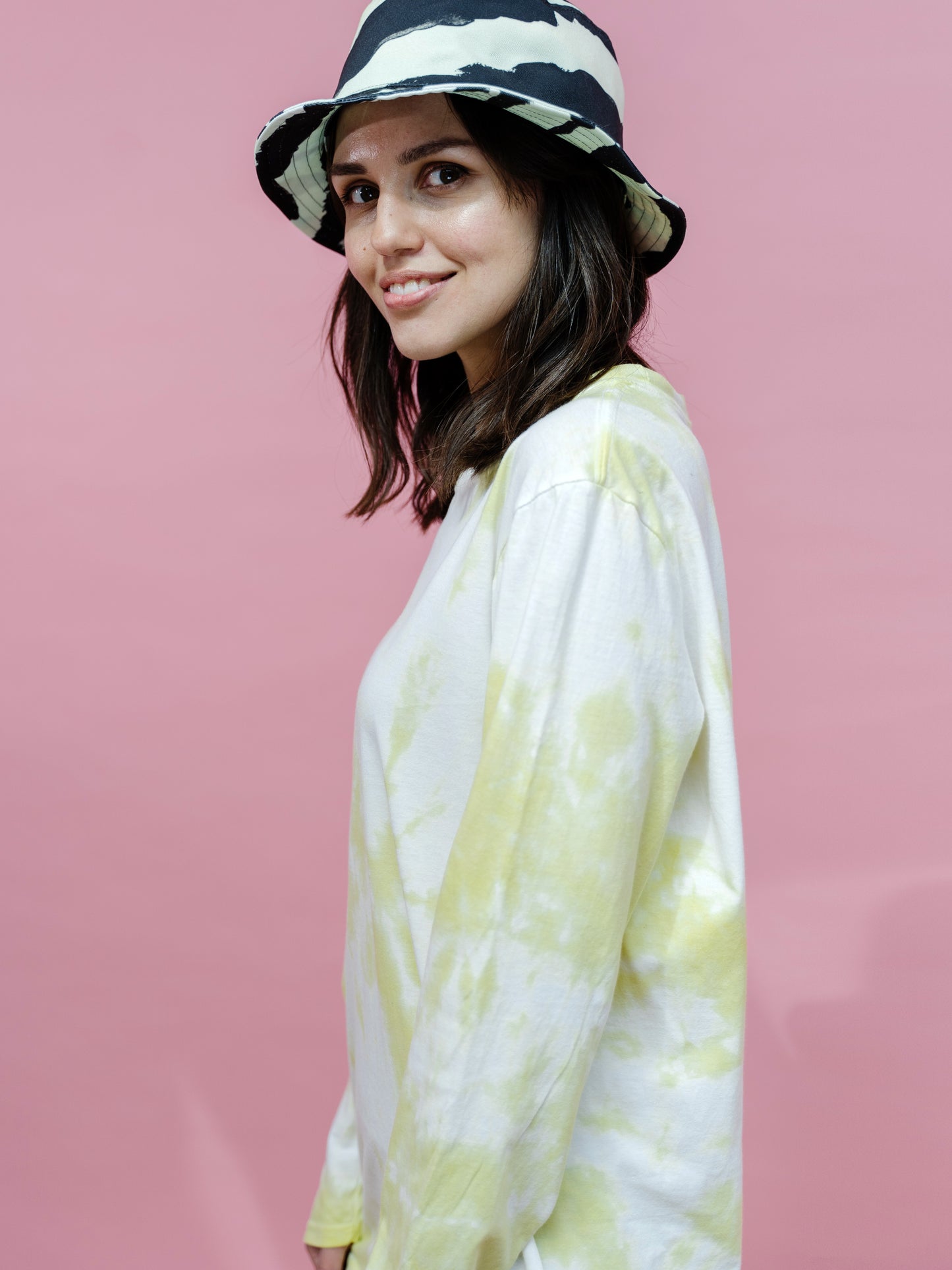 Unisex Painted Stripe Bucket Hat in Two Colourways
