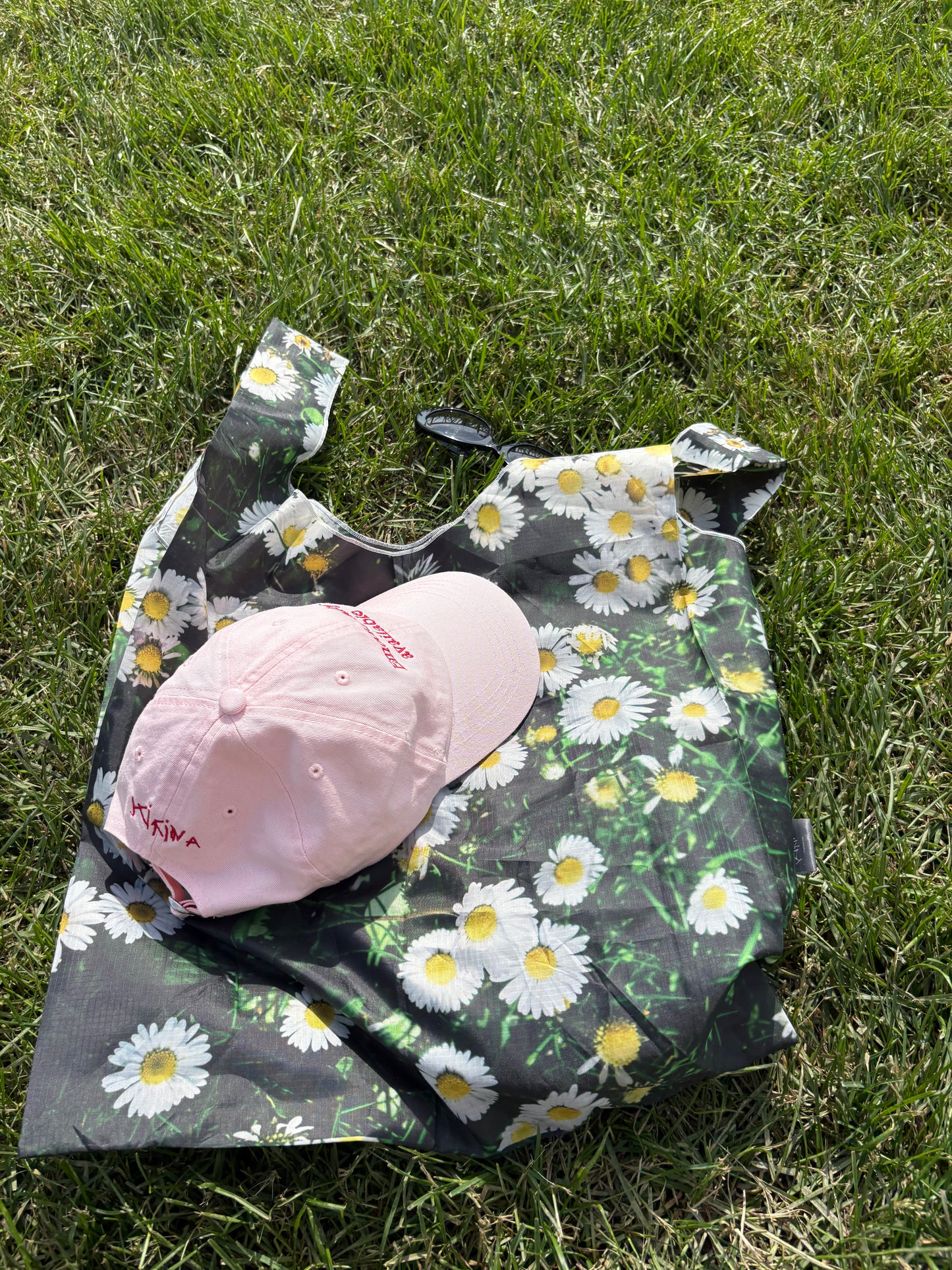 Daisy Meadow Waterproof Reusable Tote Bag