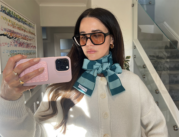 Wool and Cashmere Skinny Scarf with Stripes in Blue and Teal