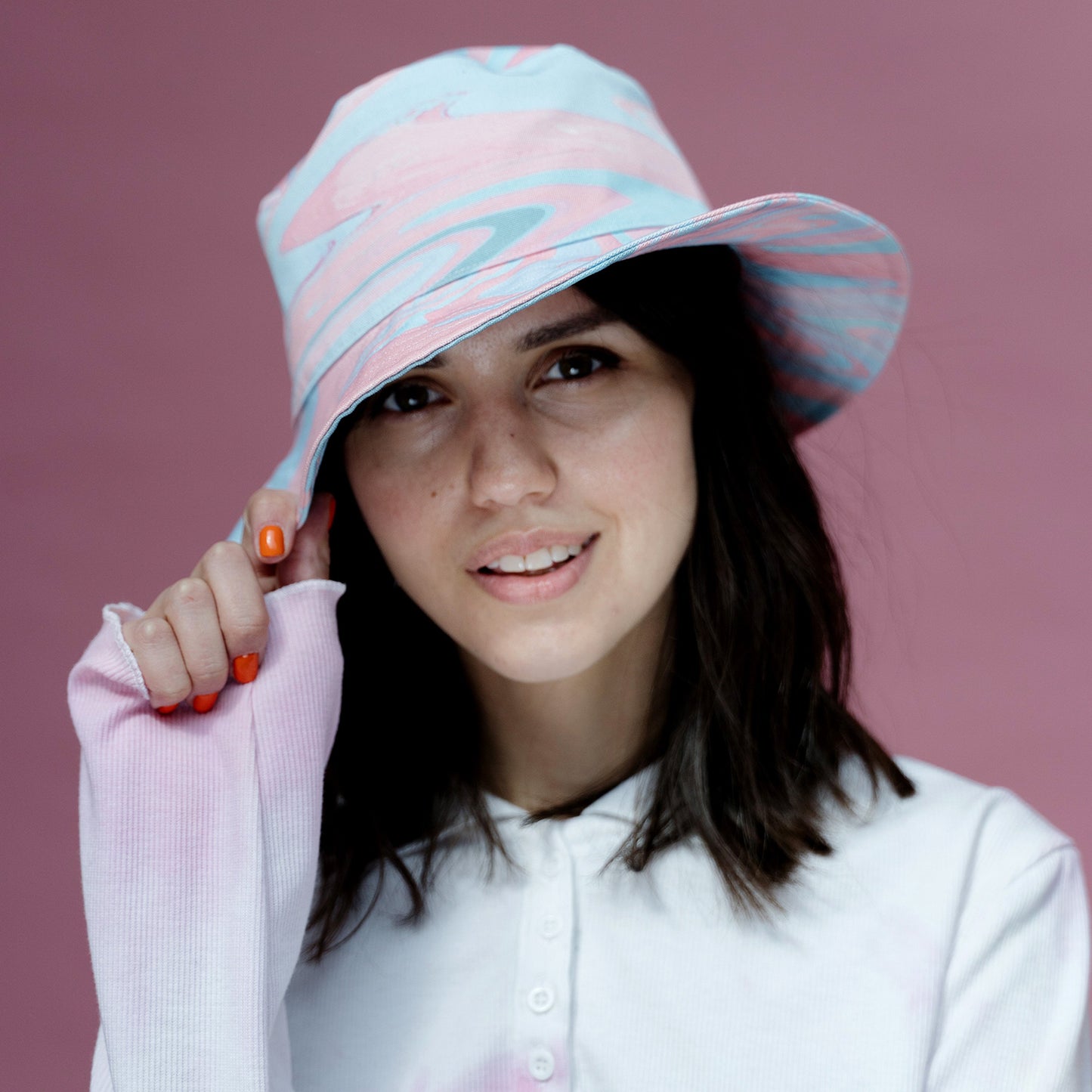 Unisex Trippy Stripe Bucket Hat in Pink & Blue